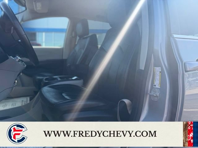 Used 2020 Chrysler Pacifica Touring-L FWD image 19