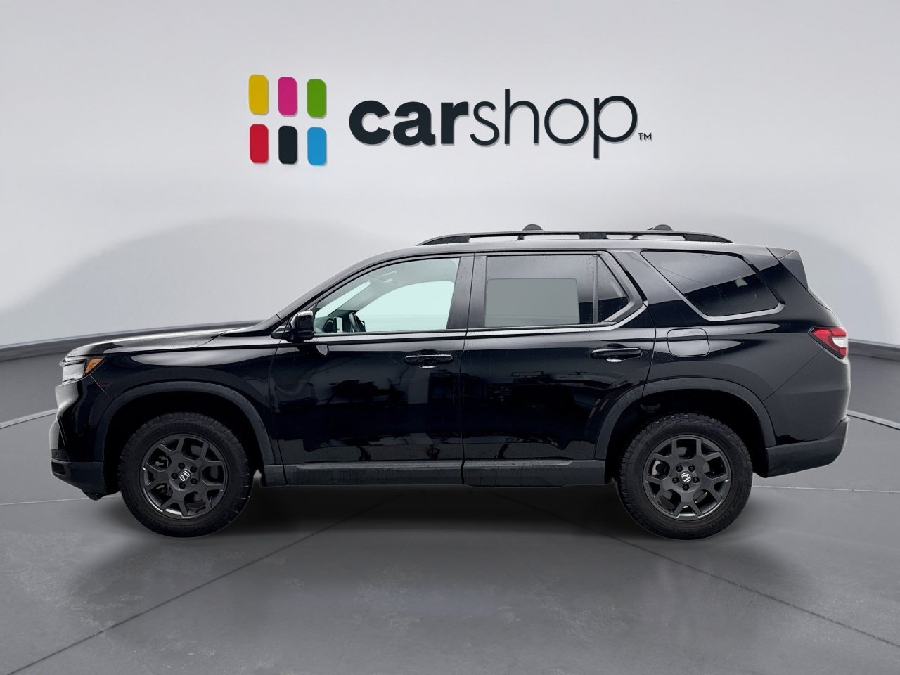 Used 2023 Honda Pilot TrailSport image 2
