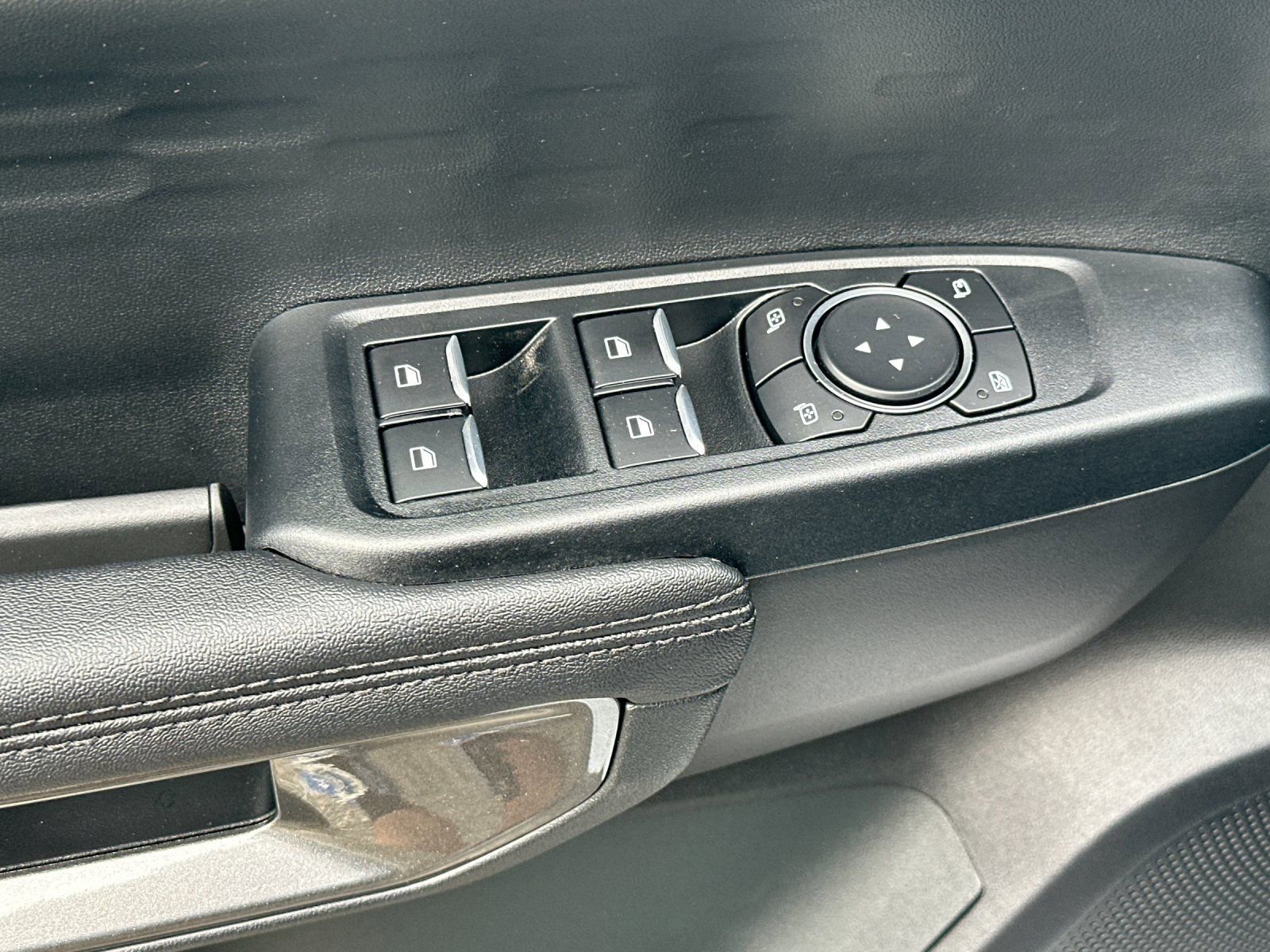 New 2025 Ford Ranger XLT w/ Black Appearance Package image 12