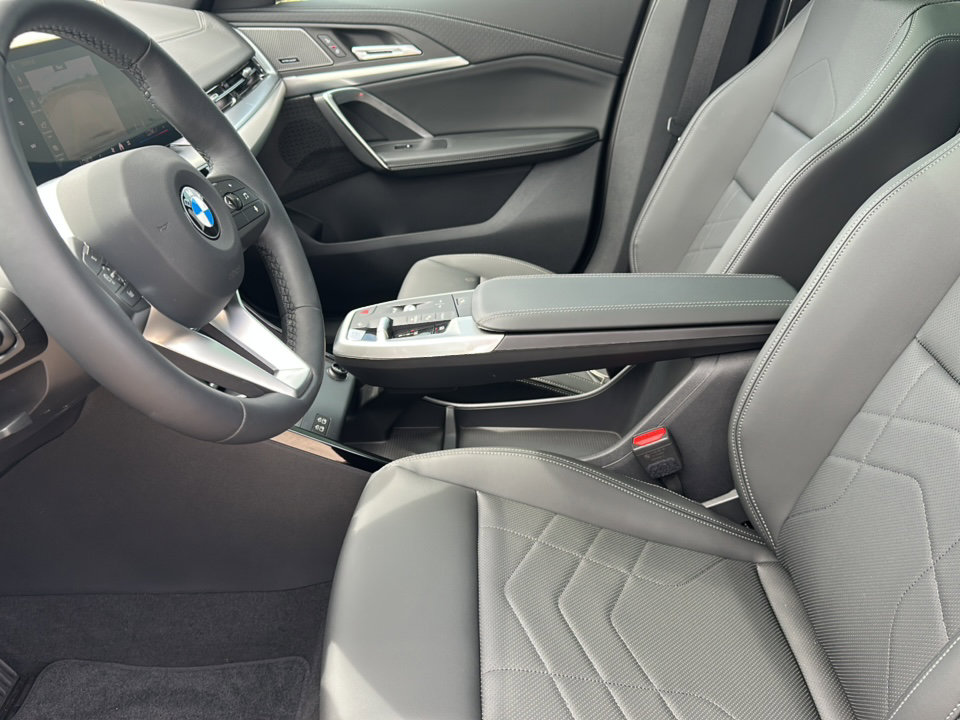 New 2026 BMW X2 xDrive28i w/ Convenience Package image 10