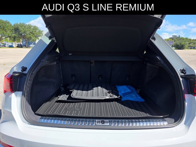 Used 2024 Audi Q3 2.0T Premium AWD/4WD image 15