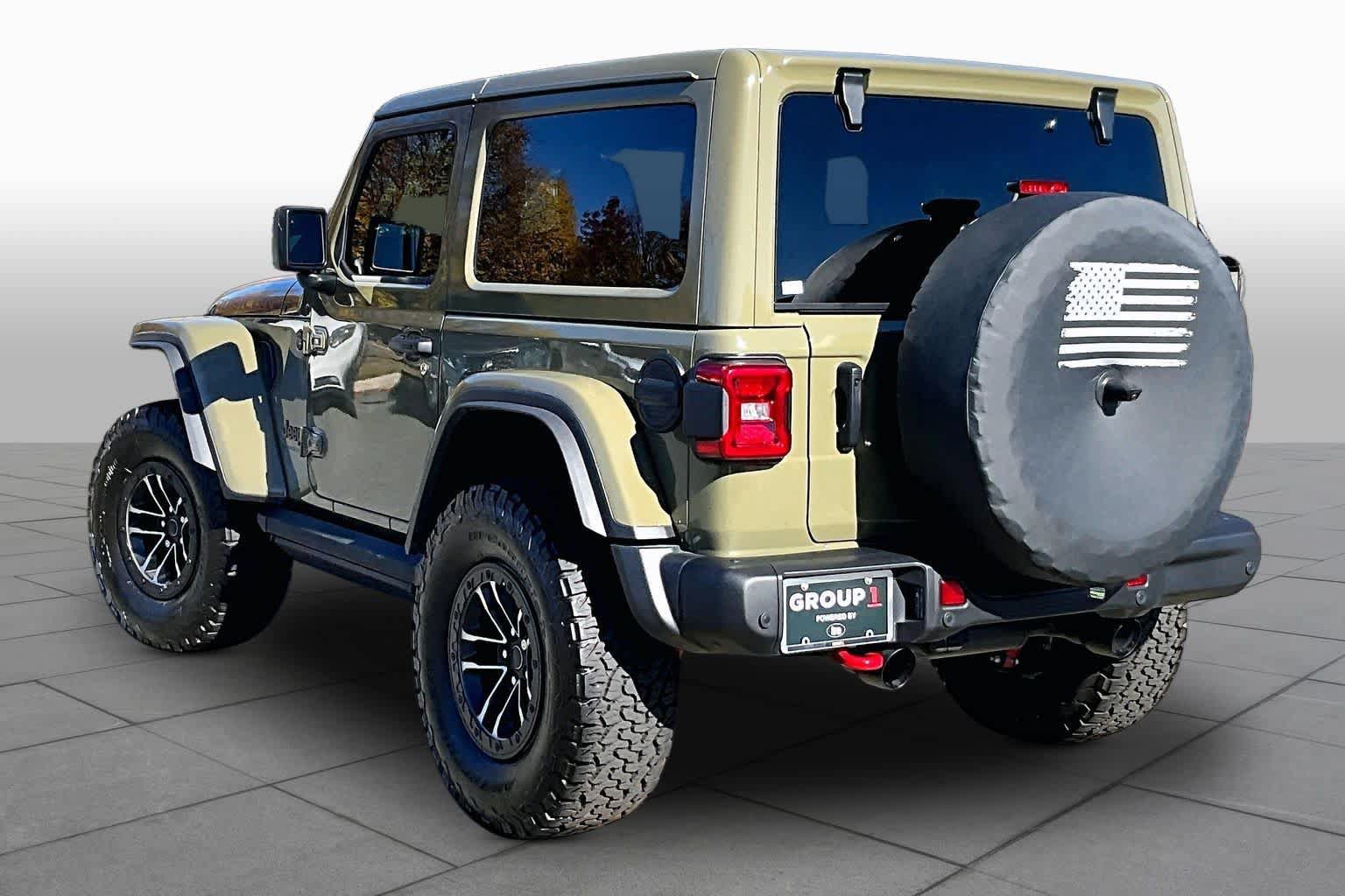 Used 2025 Jeep Wrangler Rubicon AWD/4WD image 11
