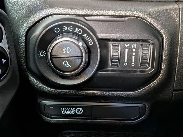Used 2020 Jeep Gladiator Overland w/ Dual Top Group AWD/4WD image 15
