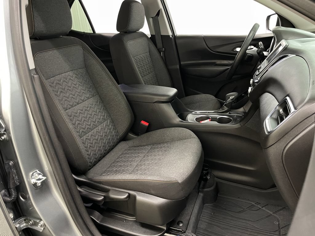 Certified 2024 Chevrolet Equinox LT w/ LPO, Floor Liner Package FWD image 39