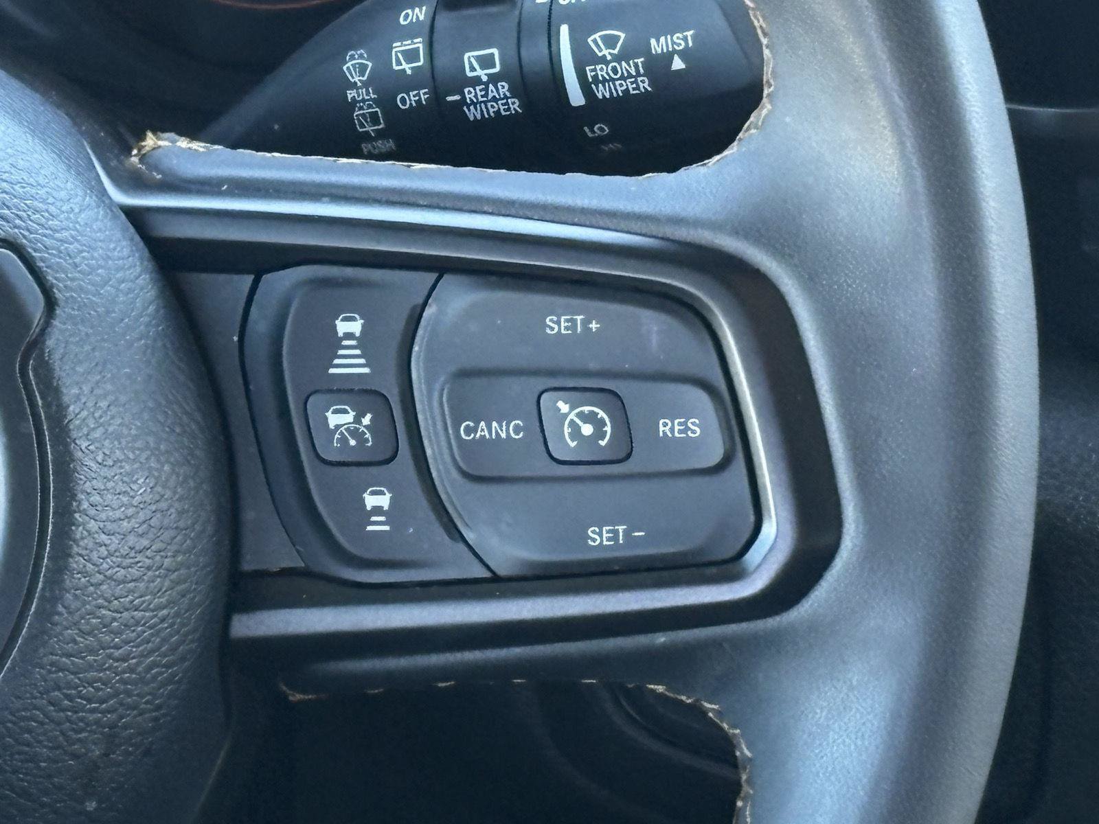 Used 2024 Jeep Wrangler Unlimited Sport AWD/4WD image 10