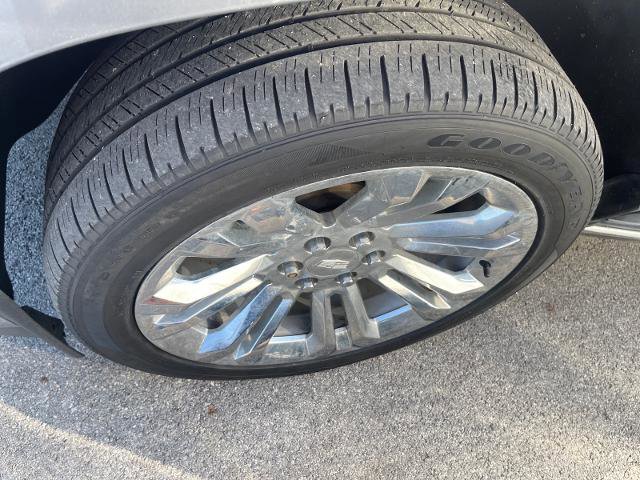 Used 2020 Cadillac Escalade Luxury w/ LPO, Radiant Package image 6