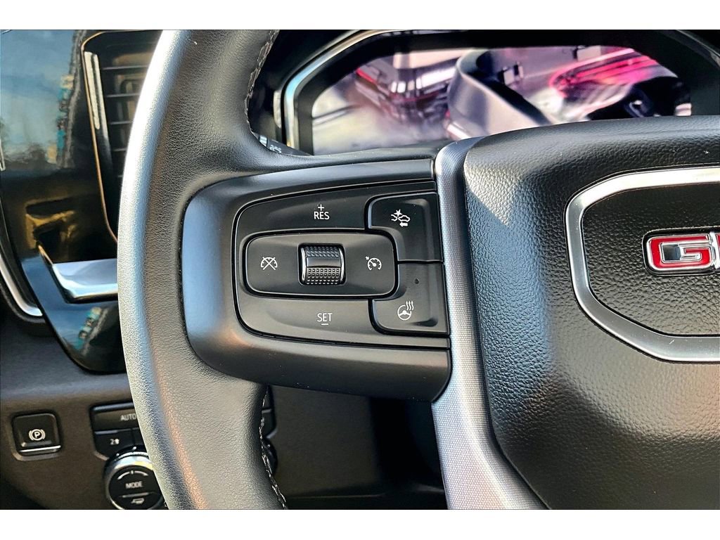 Used 2024 GMC Sierra 1500 Elevation image 12