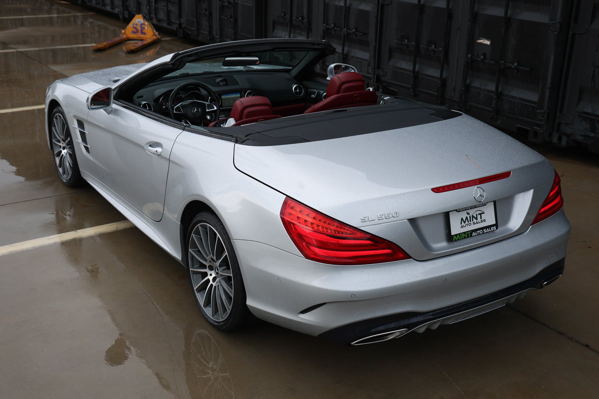 Used 2017 Mercedes-Benz SL 550 image 8