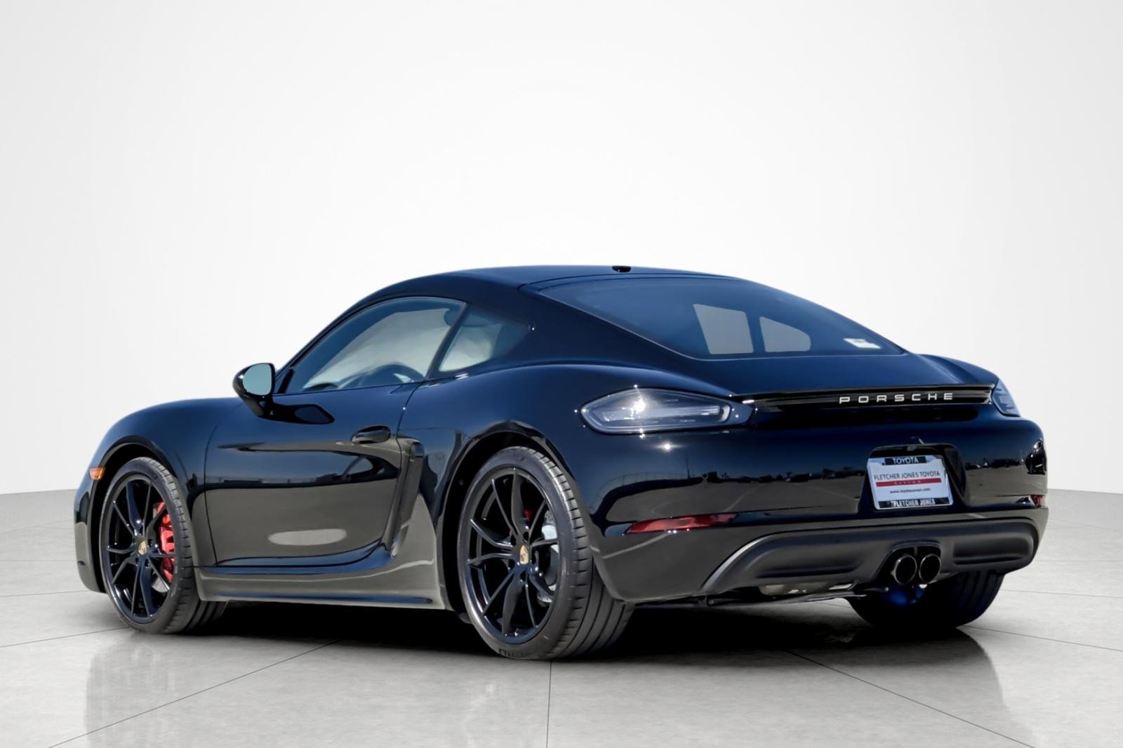 Used 2024 Porsche 718 Cayman S RWD image 3