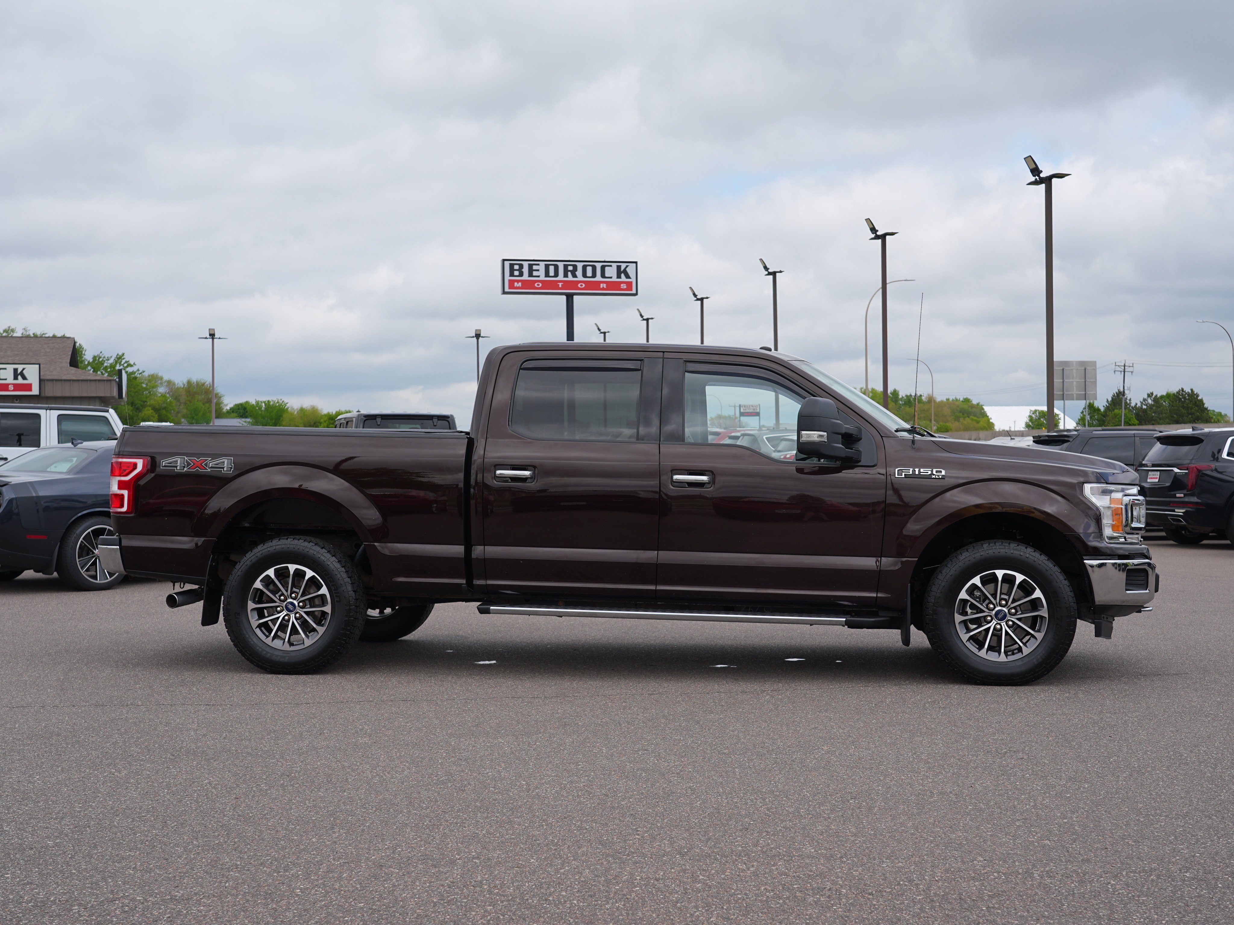 Used 2018 Ford F150 XLT w/ Equipment Group 302A Luxury AWD/4WD image 2