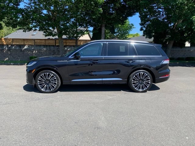New 2026 Lincoln Aviator Black Label w/ Dynamic Handling Package AWD/4WD image 2