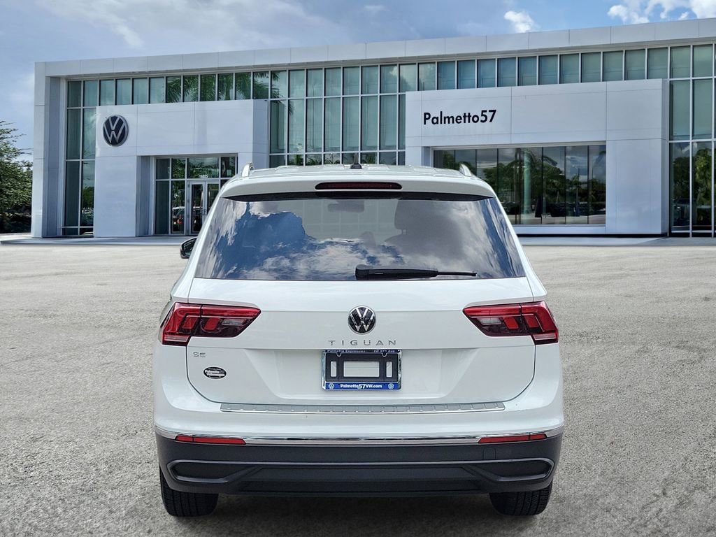 Certified 2022 Volkswagen Tiguan SE FWD image 5