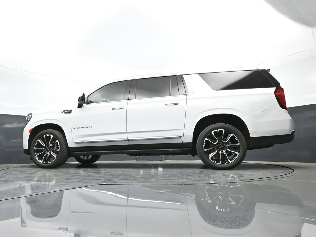 Used 2023 GMC Yukon XL SLT w/ SLT Luxury Package AWD/4WD image 53