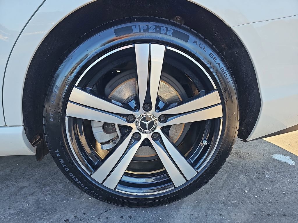 Used 2023 Mercedes-Benz C 300 Sedan image 39
