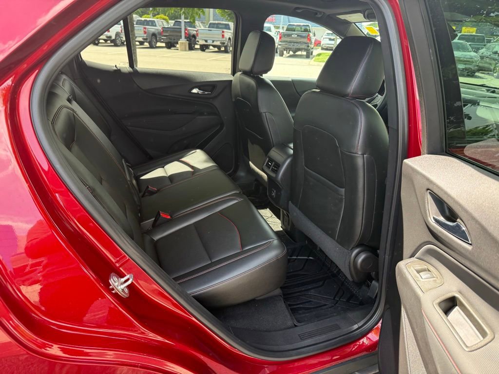 Used 2023 Chevrolet Equinox RS w/ RS Leather Package AWD/4WD image 14