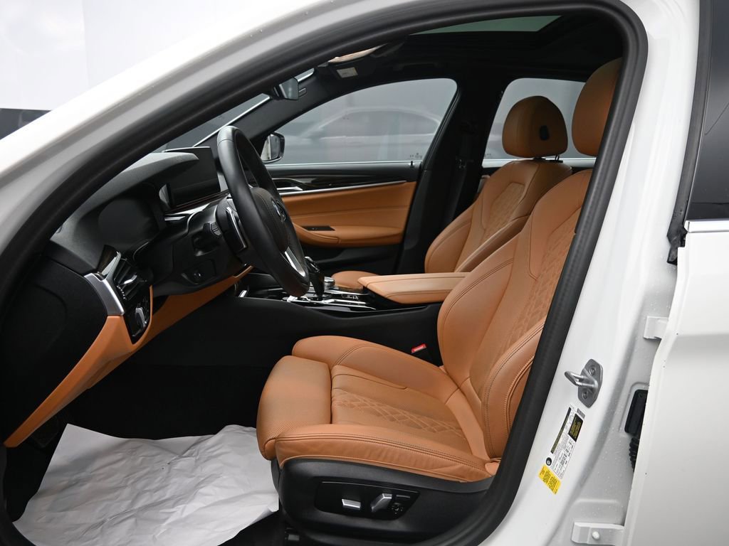 Certified 2023 BMW 530i w/ Convenience Package image 12