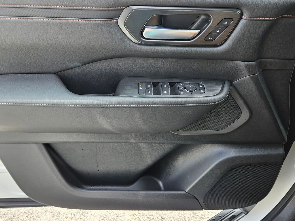 New 2025 Nissan Armada PRO-4X image 26