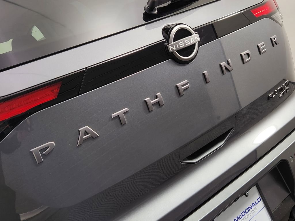New 2026 Nissan Pathfinder Platinum image 8