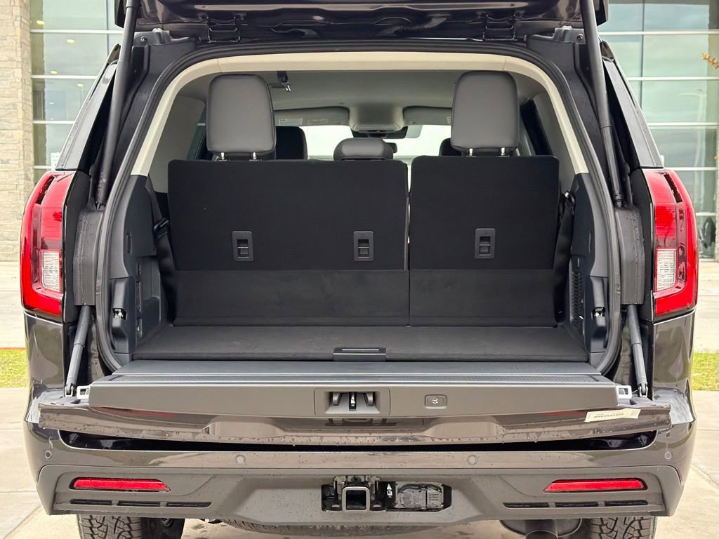 New 2026 Ford Expedition Active RWD image 52