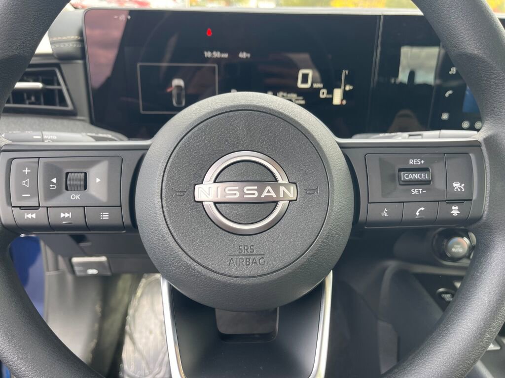 Used 2026 Nissan Kicks SV w/ SV Premium Package image 11