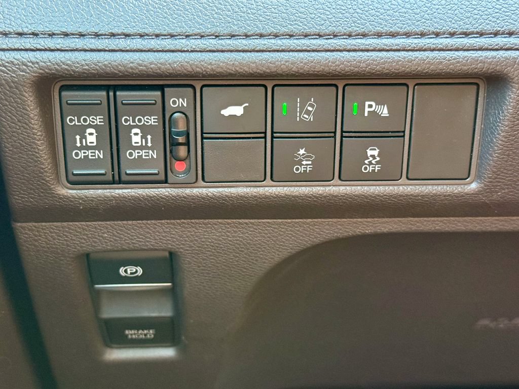 Used 2018 Honda Odyssey Touring image 24