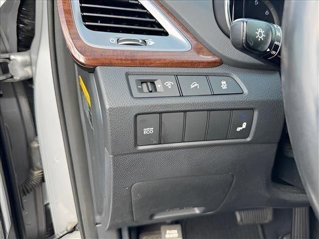 Used 2014 Hyundai Santa Fe Limited FWD image 19