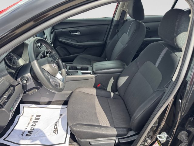 Used 2024 Nissan Sentra SV FWD image 11
