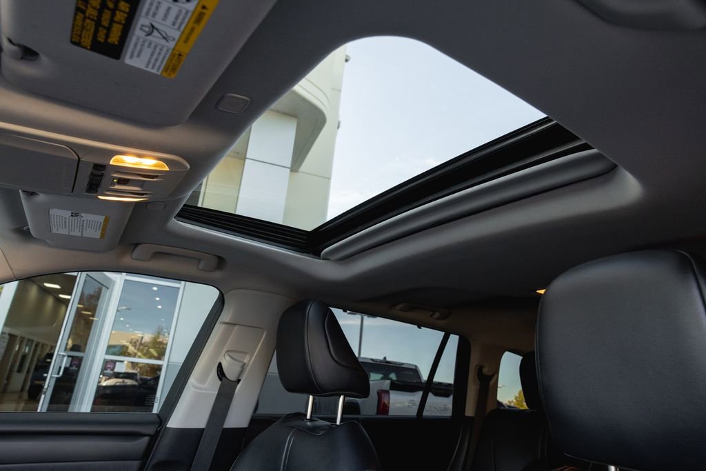 Certified 2024 Toyota Highlander XLE image 12