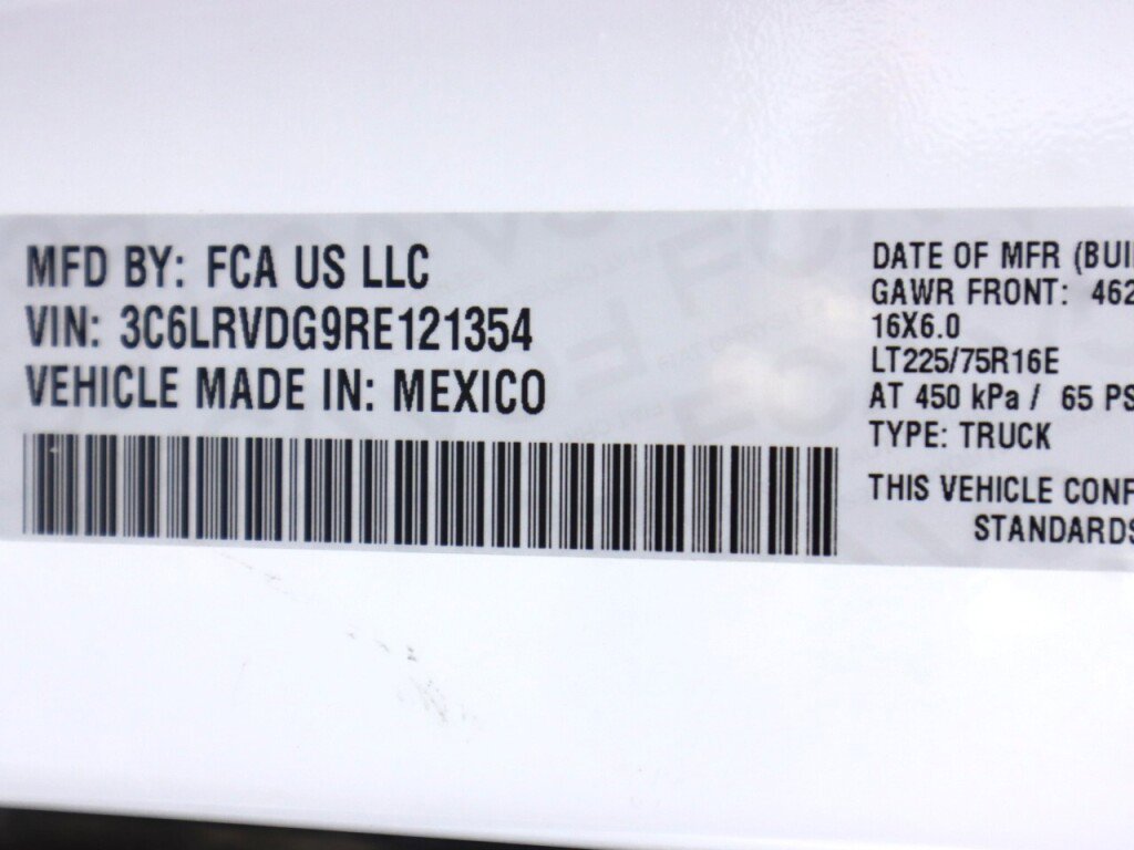 Used 2024 RAM ProMaster 2500 w/ Convenience Group FWD image 39
