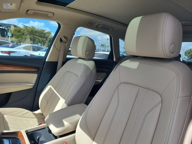 Certified 2023 Audi Q5 2.0T Premium Plus w/ Premium Plus Package image 16