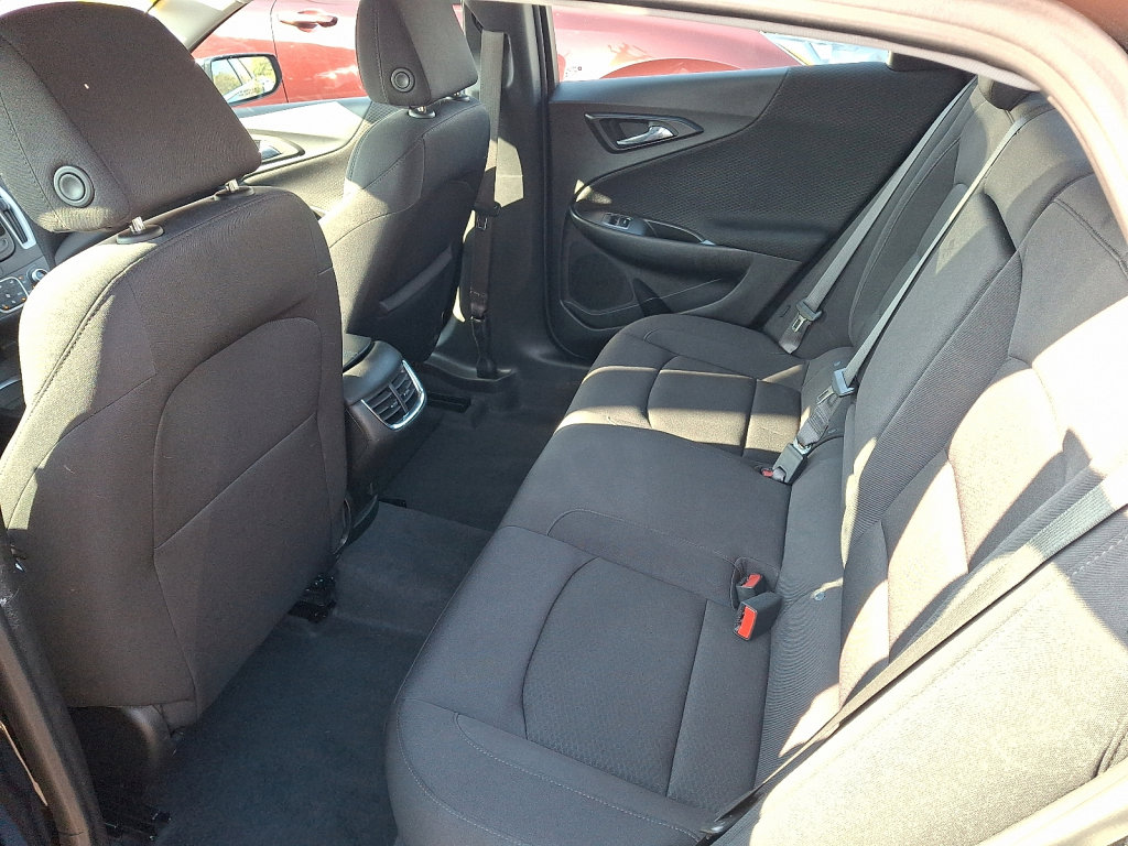 Used 2024 Chevrolet Malibu LT image 19