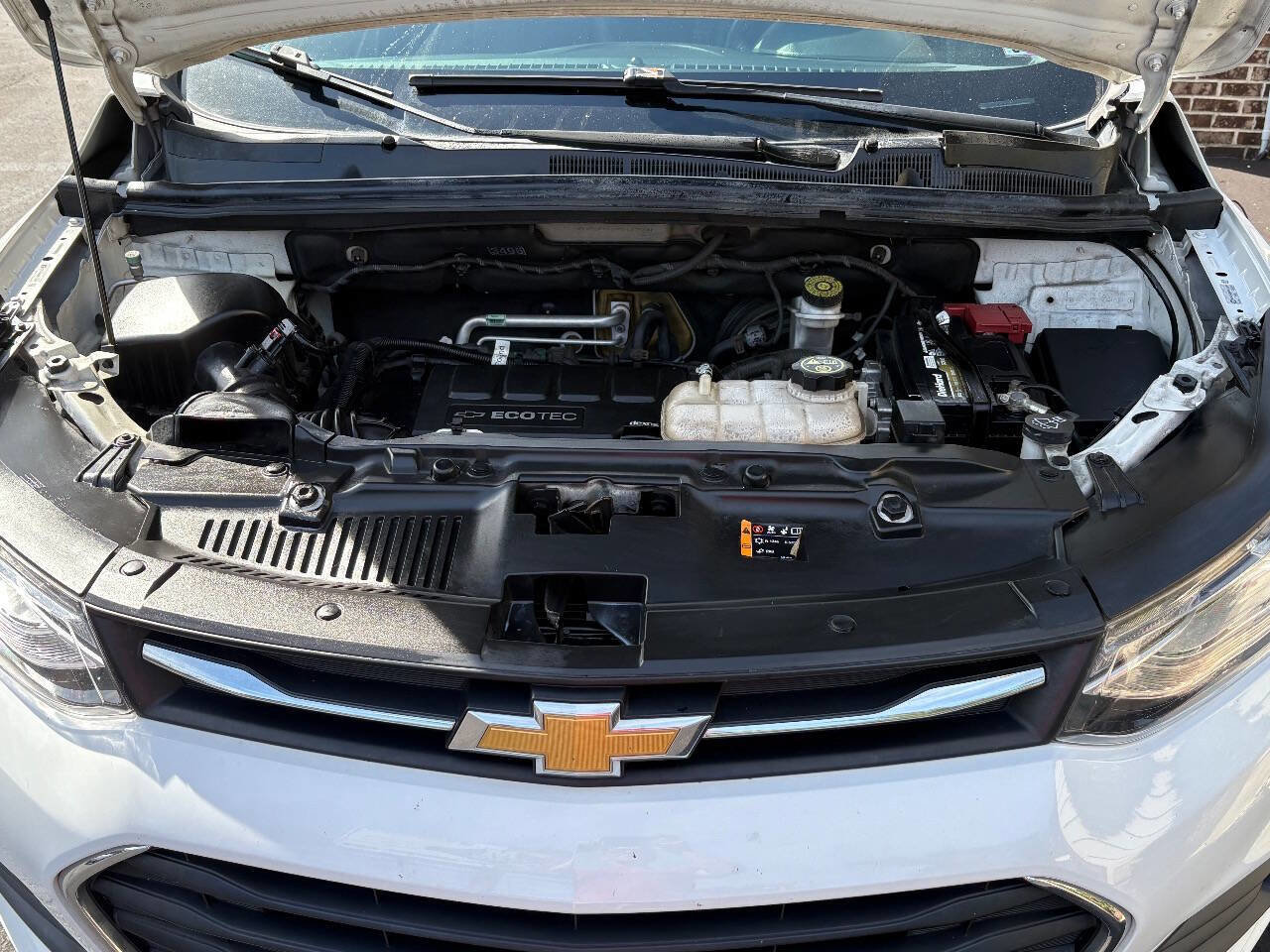 Used 2017 Chevrolet Trax LT w/ LT Convenience Package image 14