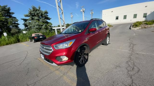 Used 2018 Ford Escape SE w/ SE Sync 3 Package AWD/4WD image 5