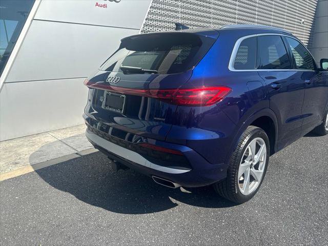 Used 2025 Audi Q5 Premium Plus w/ Premium Plus AWD/4WD image 31