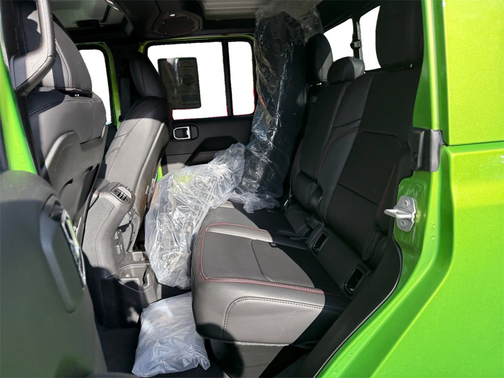 New 2025 Jeep Gladiator Rubicon w/ Convenience Group image 13