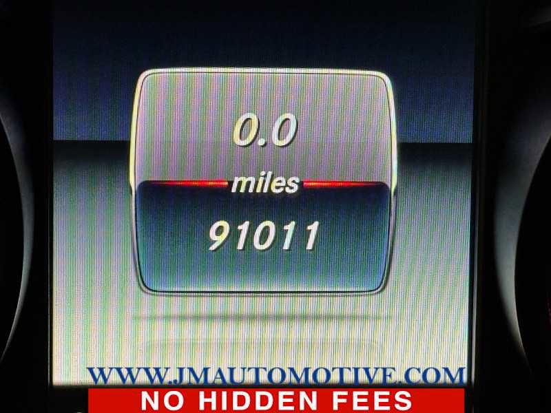 Used 2019 Mercedes-Benz GLC 300 4MATIC image 22