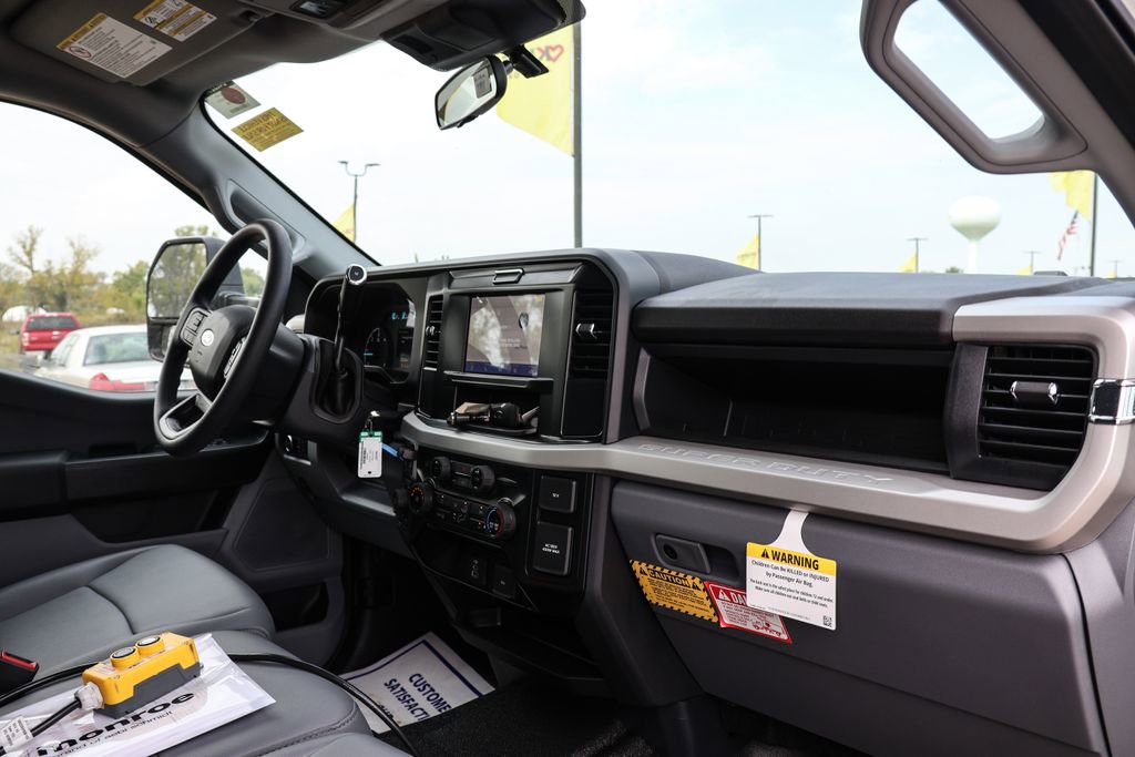 New 2025 Ford F450 XL w/ XL Chrome Package image 13