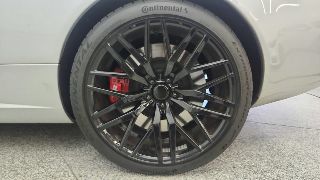 Used 2010 Jaguar XKR R RWD image 37