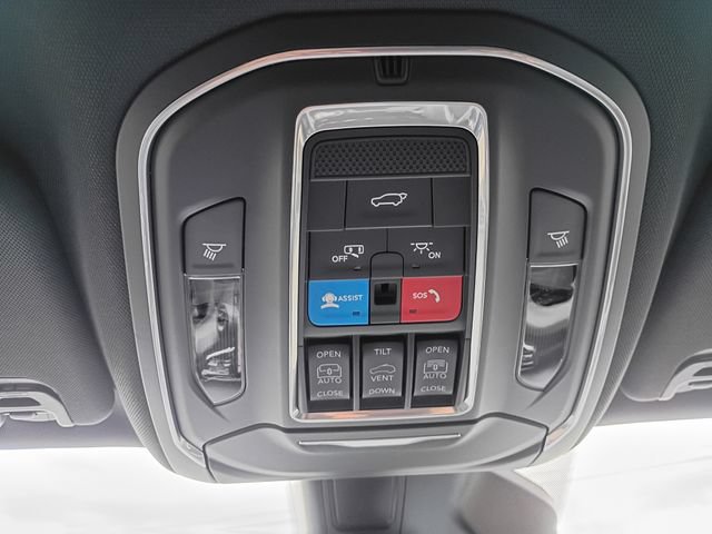 New 2026 Jeep Grand Wagoneer 4WD image 18