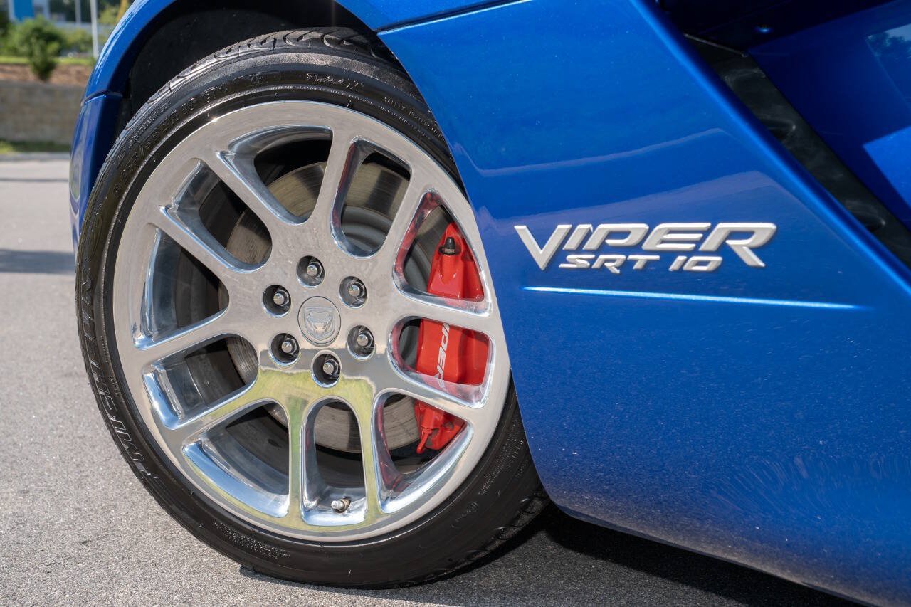 Used 2006 Dodge Viper SRT-10 RWD image 50