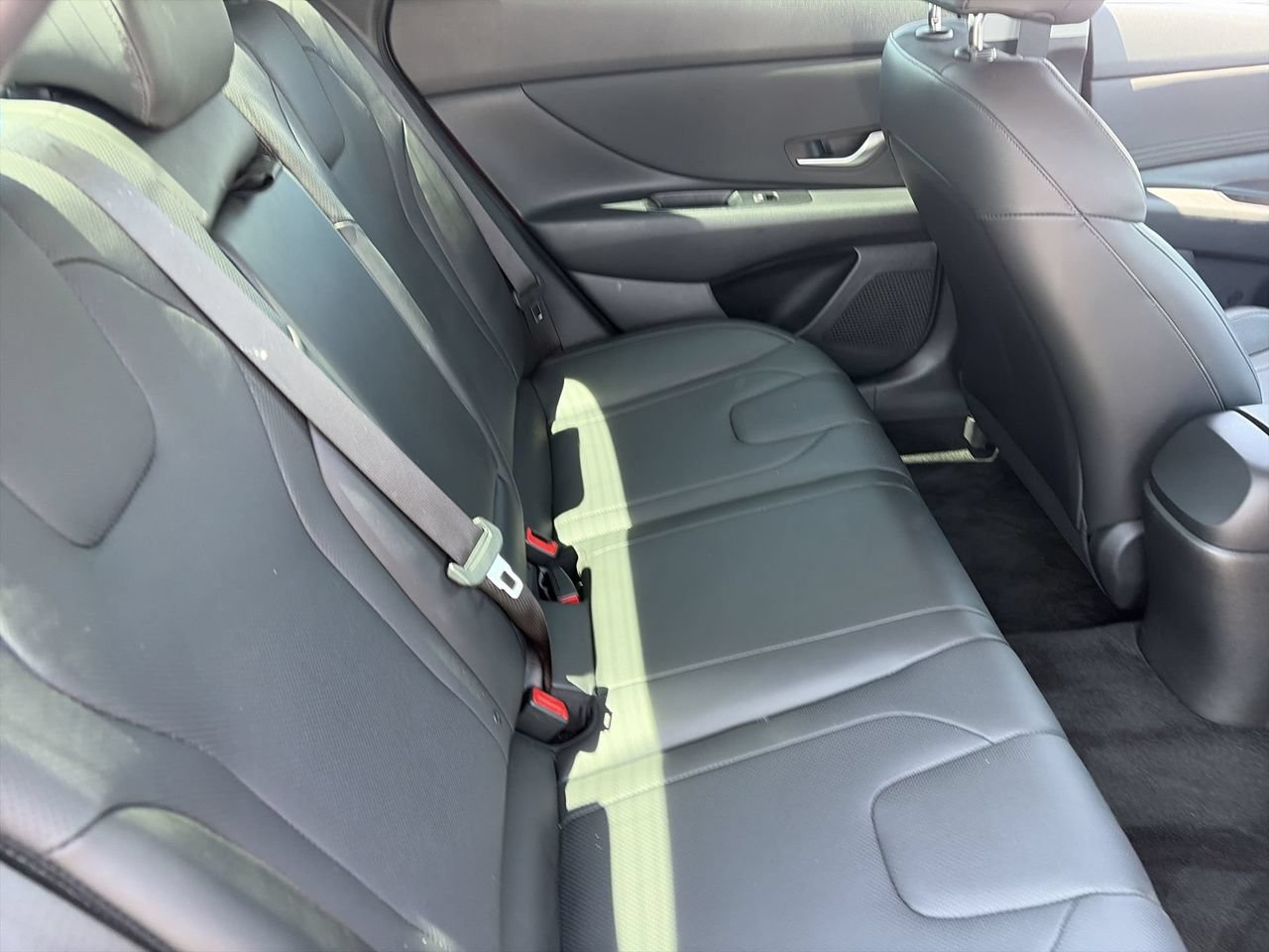 Certified 2023 Hyundai Elantra Limited FWD image 12