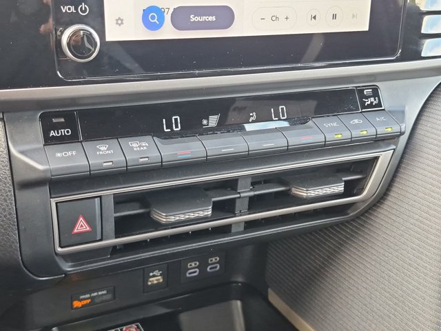 Certified 2026 Toyota Camry SE FWD image 14