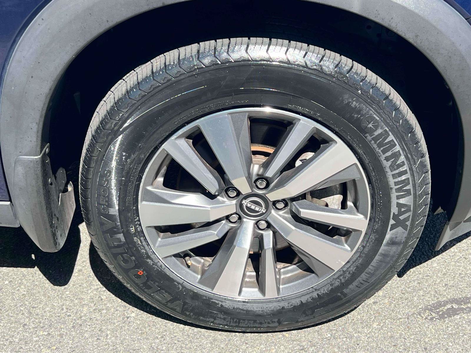 Used 2024 Nissan Pathfinder SL AWD/4WD image 6