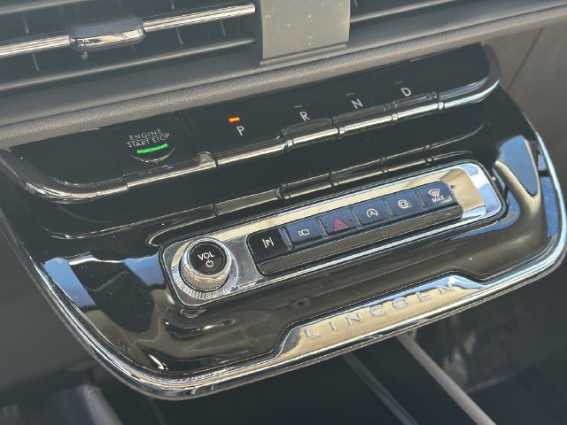 Certified 2023 Lincoln Corsair AWD w/ Equipment Group 101A image 24