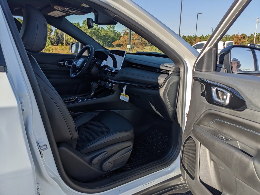 New 2026 Jeep Compass Latitude w/ Quick Order Package 29K image 34