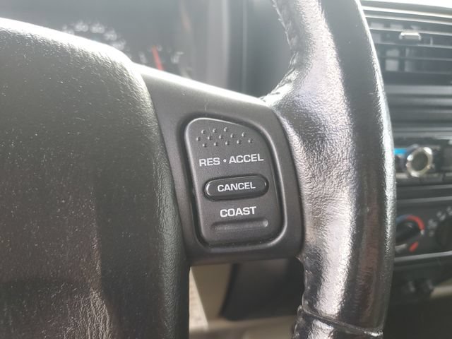 Used 2003 Jeep Wrangler Sahara AWD/4WD image 13