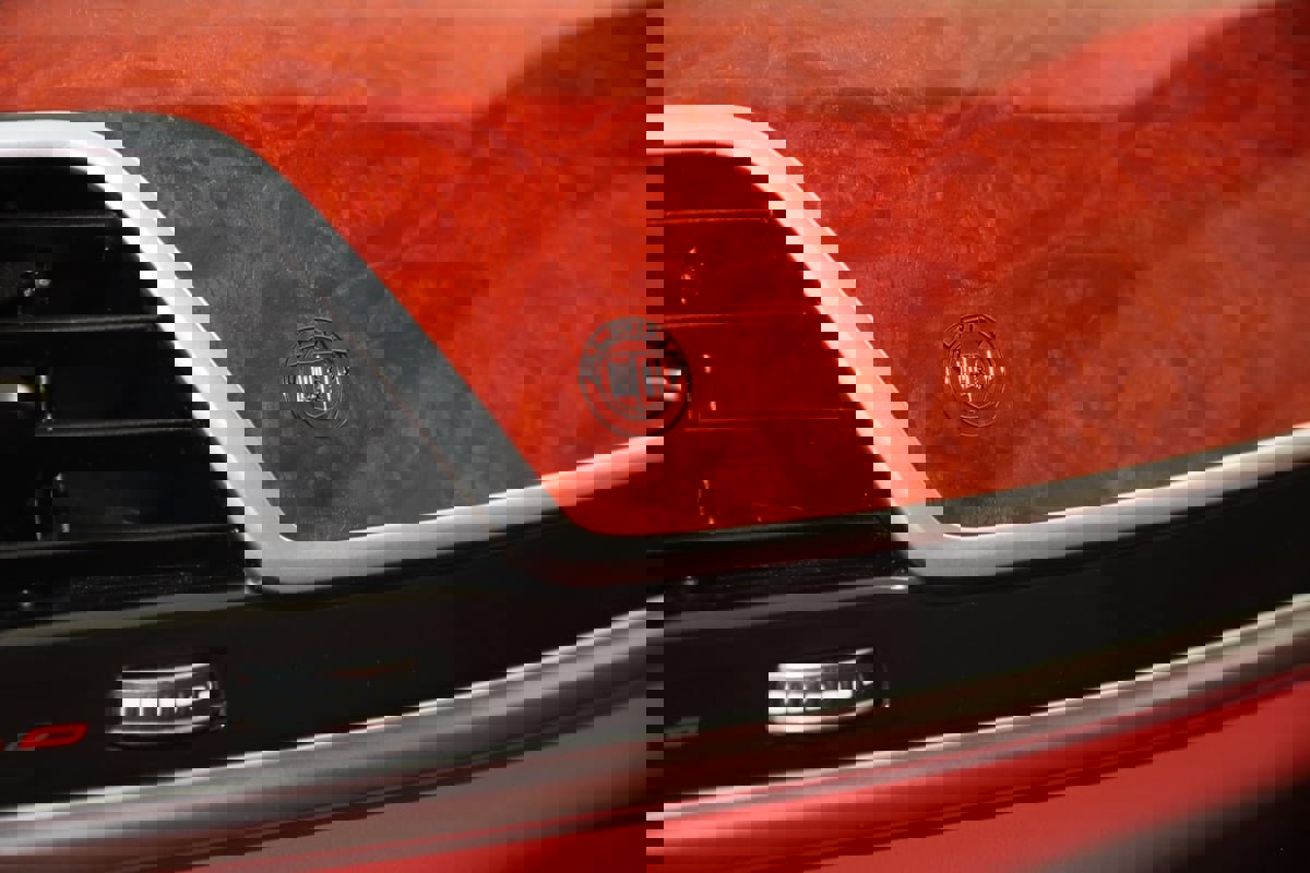 Used 2022 BMW ALPINA B7 xDrive w/ Luxury Rear Seating Package image 58