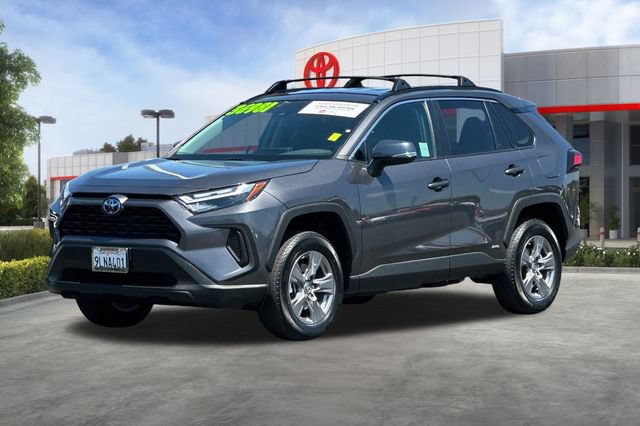 Certified 2024 Toyota RAV4 LE AWD/4WD image 10