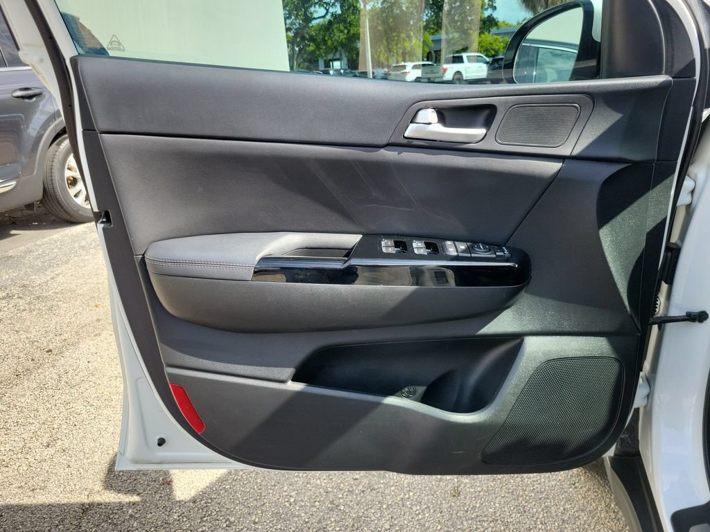 Certified 2021 Kia Sportage EX FWD image 14