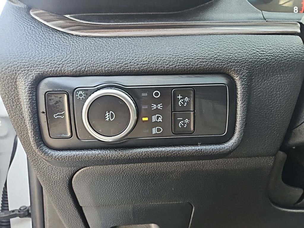 Used 2023 Ford Explorer Limited image 26